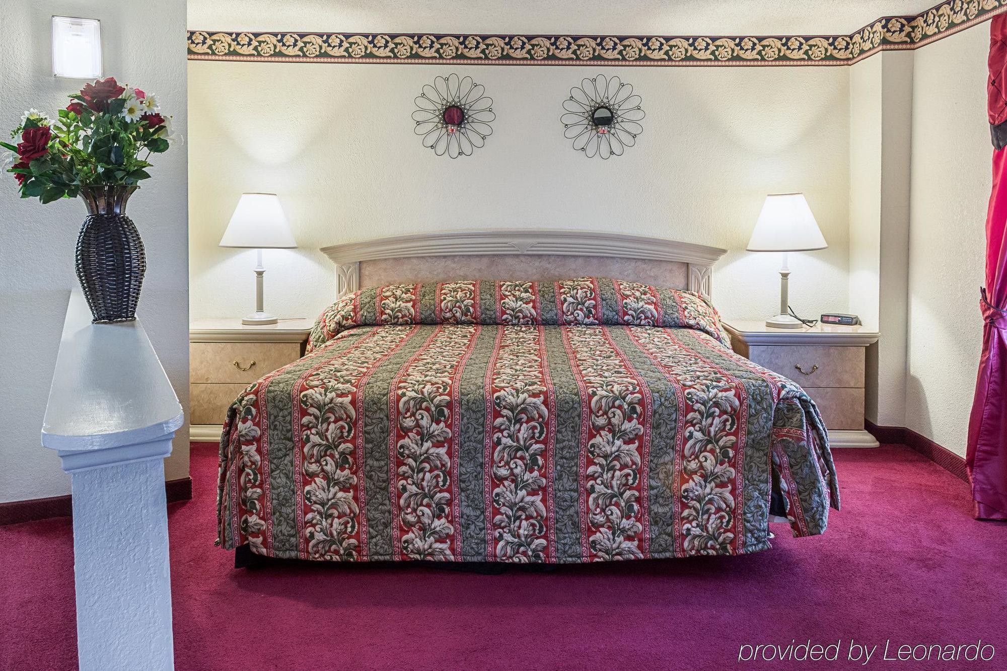 Gateway Inn Templeton Экстерьер фото