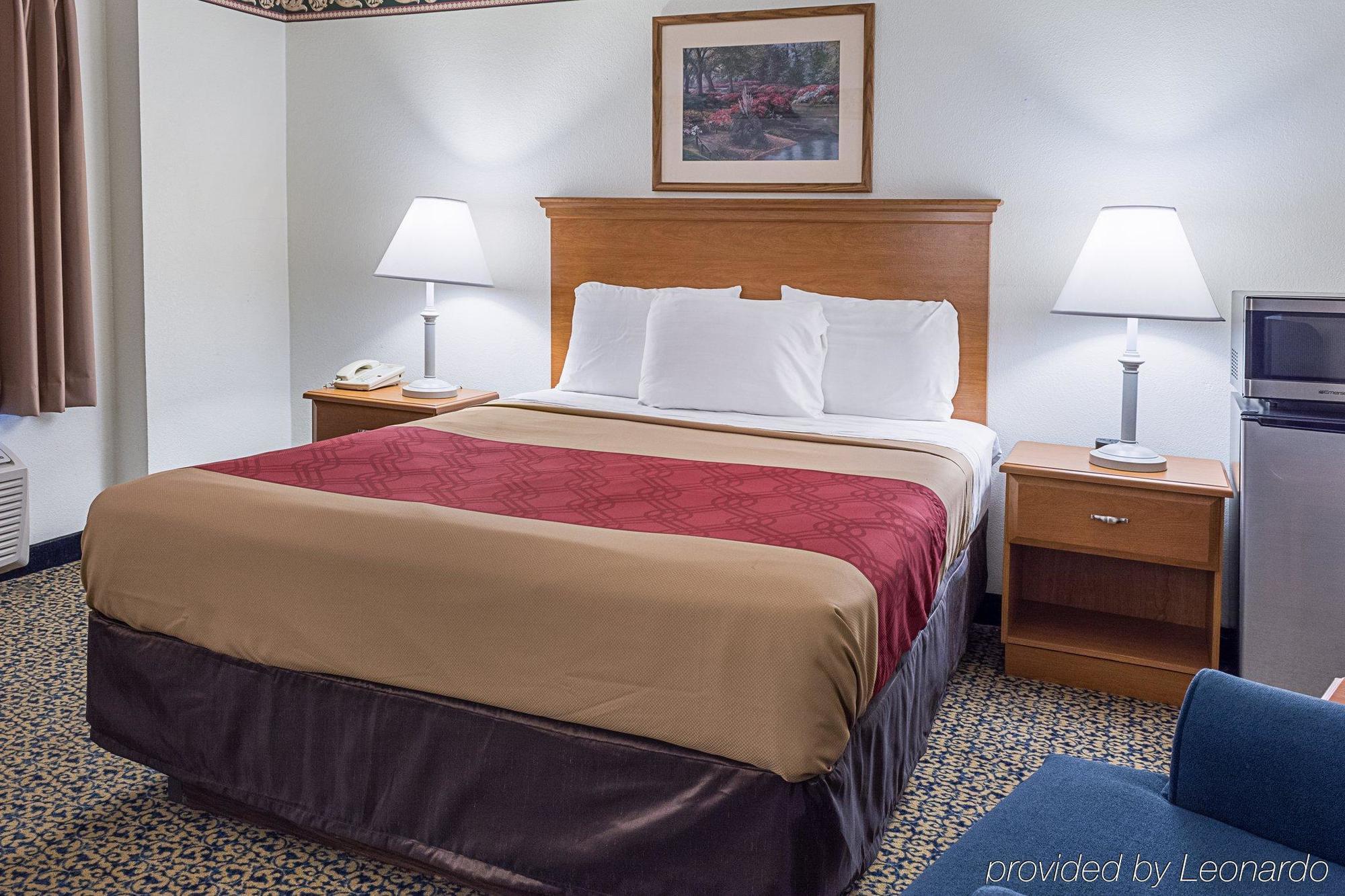 Gateway Inn Templeton Экстерьер фото