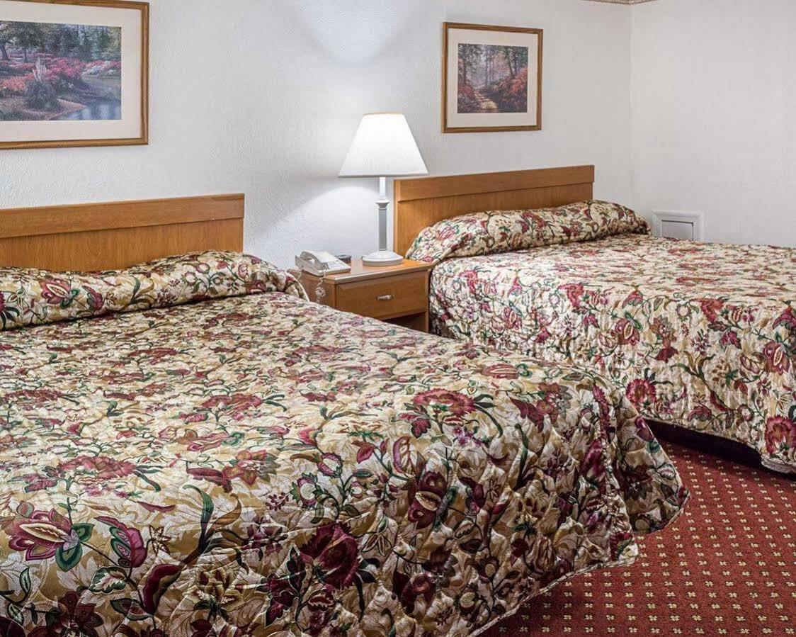 Gateway Inn Templeton Экстерьер фото
