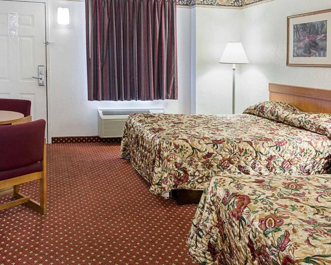 Gateway Inn Templeton Экстерьер фото