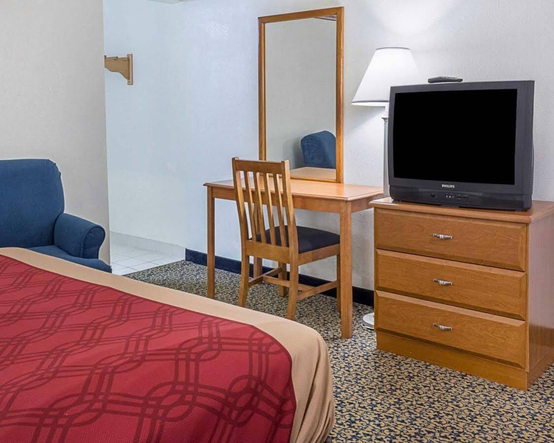 Gateway Inn Templeton Экстерьер фото